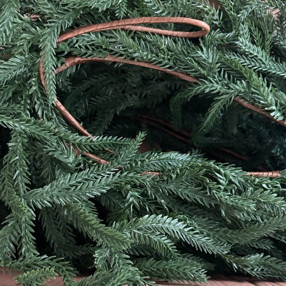 Elegant Green Holiday Garland